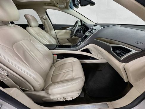 Used 2019 Lincoln MKZ Reserve w/ Reserve Plus Package FWD image 35