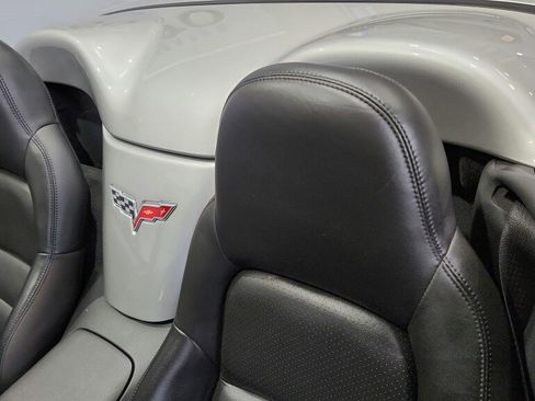 Used 2007 Chevrolet Corvette Convertible w/ Preferred Equipment Group image 23