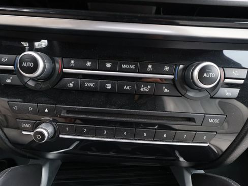 Used 2017 BMW X5 M image 24