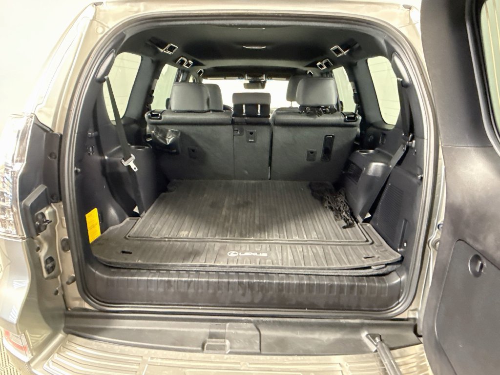 Used 2023 Lexus GX 460 Premium w/ Premium Package AWD/4WD image 28