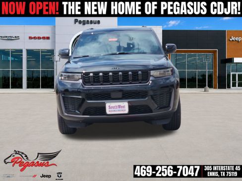 New 2026 Jeep Grand Cherokee Altitude AWD/4WD image 6
