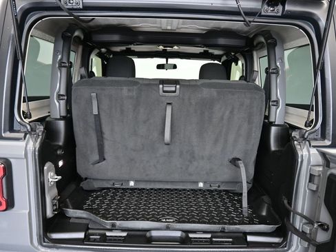 Used 2021 Jeep Wrangler Rubicon image 41