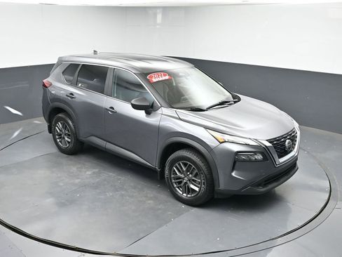 Used 2021 Nissan Rogue S image 40