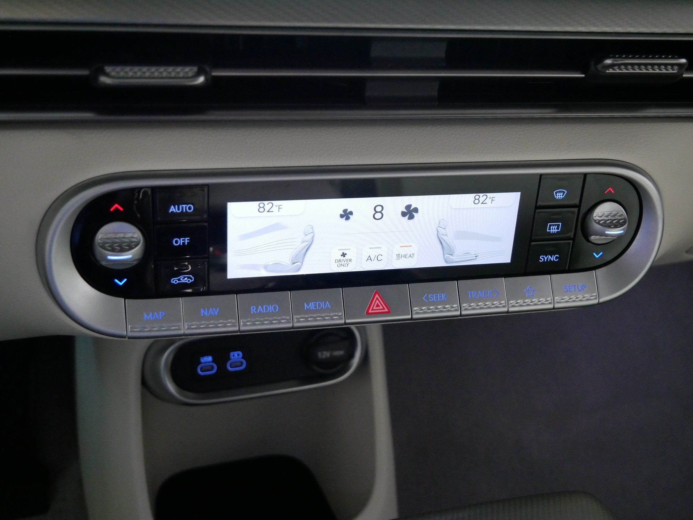 Certified 2025 Genesis GV60 Advanced AWD/4WD image 23