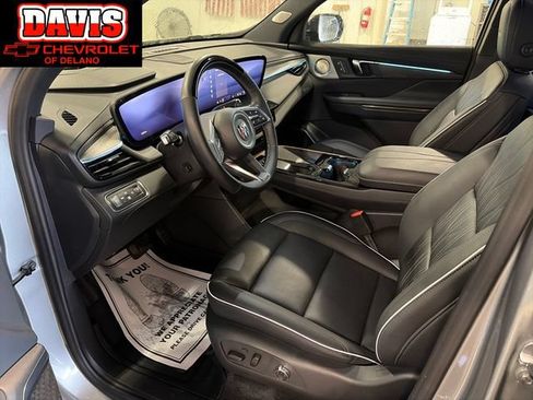Used 2026 Buick Enclave Avenir w/ Super Cruise Package AWD/4WD image 13