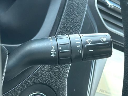 Used 2018 Ford Explorer XLT w/ Equipment Group 202A image 26