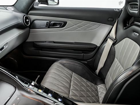 Used 2020 Mercedes-Benz AMG GT C image 33