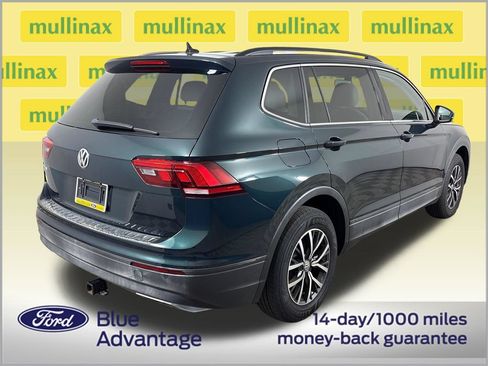 Used 2019 Volkswagen Tiguan SE w/ Panoramic Sunroof Package FWD image 4