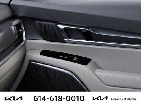 New 2025 Kia Telluride S image 28