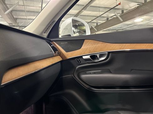 Certified 2023 Volvo XC90 B6 Plus w/ Protection Package Premier AWD/4WD image 20