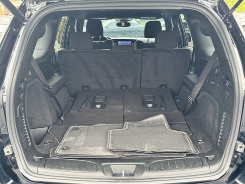 Used 2023 Dodge Durango R/T w/ Blacktop Package AWD/4WD image 17