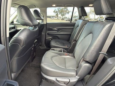 Certified 2025 Toyota Grand Highlander AWD image 24