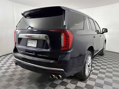 Used 2023 GMC Yukon Denali AWD/4WD image 6