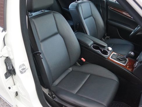 Used 2011 Mercedes-Benz C 300 4MATIC Sedan image 39