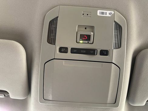 Certified 2023 Toyota Highlander L image 29