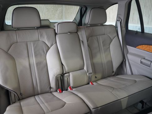 Used 2015 Lincoln MKX FWD w/ Equipment Group 102A image 35