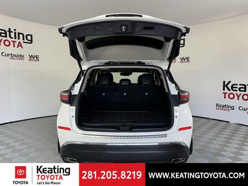 Used 2020 Nissan Murano Platinum w/ Cargo Package image 17