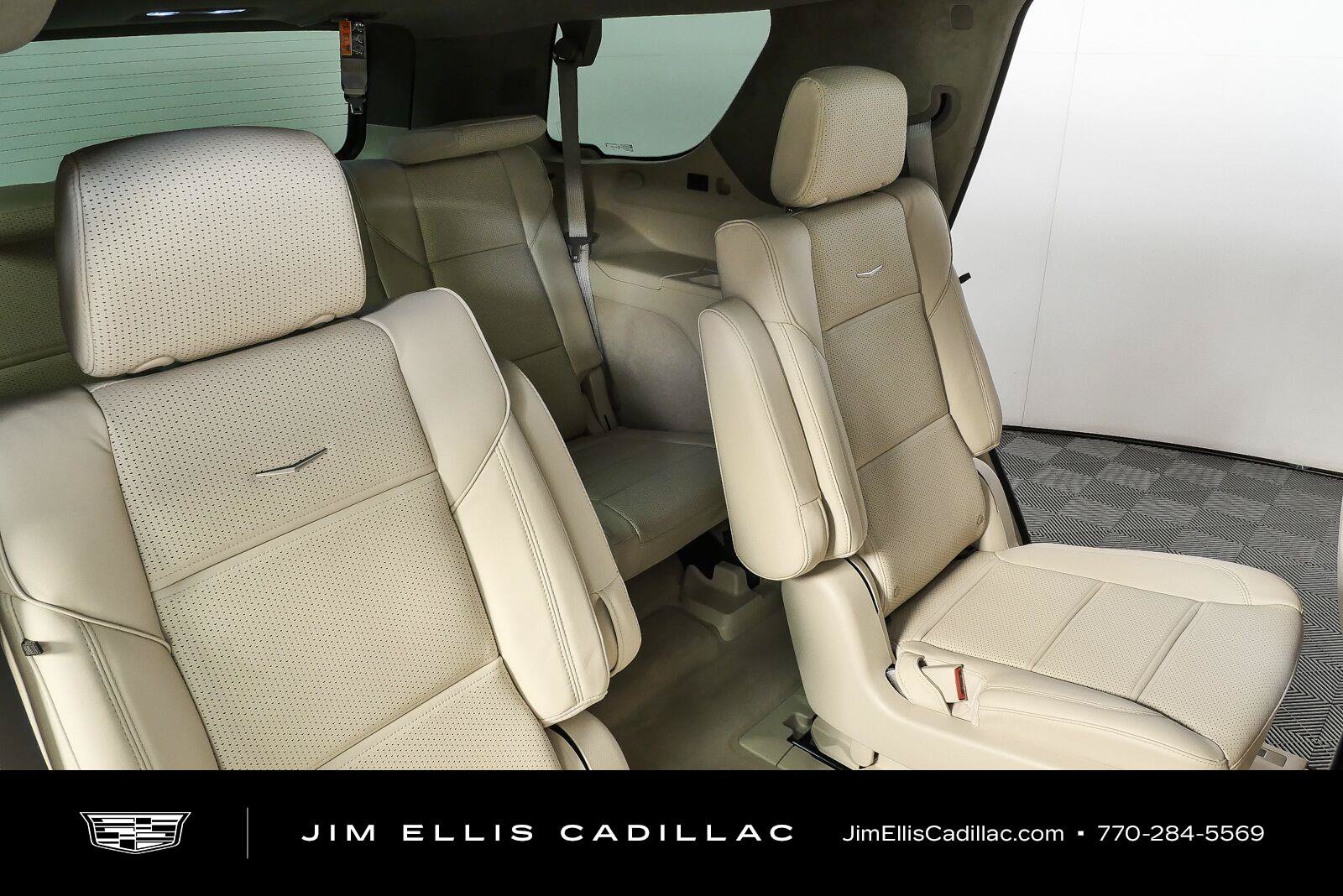 New 2026 Cadillac Escalade Platinum Sport w/ LPO, ONYX Package AWD/4WD image 20