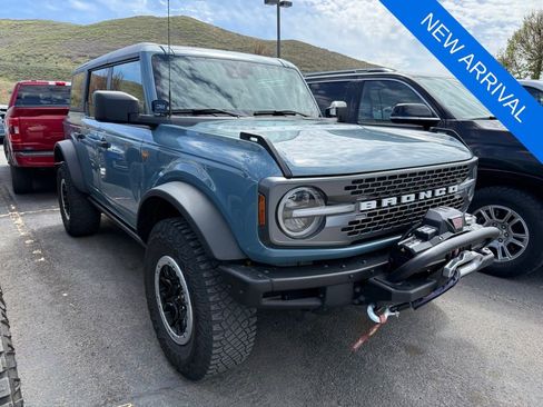 Used 2023 Ford Bronco Badlands w/ Sasquatch Package AWD/4WD image 3