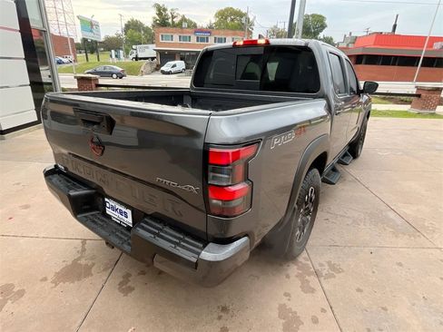 Used 2023 Nissan Frontier PRO-4X w/ Tow Package image 6