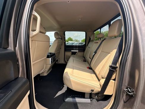 Used 2021 Ford F250 Lariat w/ Lariat Value Package AWD/4WD image 6
