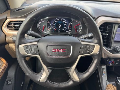 Used 2019 GMC Acadia Denali w/ Technology Package AWD/4WD image 9