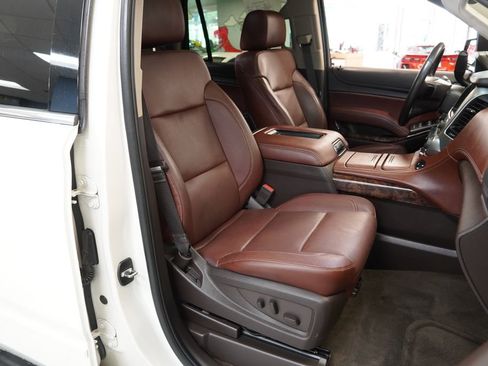 Used 2015 Chevrolet Tahoe LTZ AWD/4WD image 27