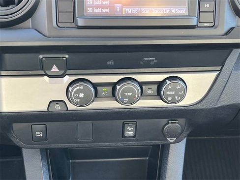 Used 2019 Toyota Tacoma SR image 17