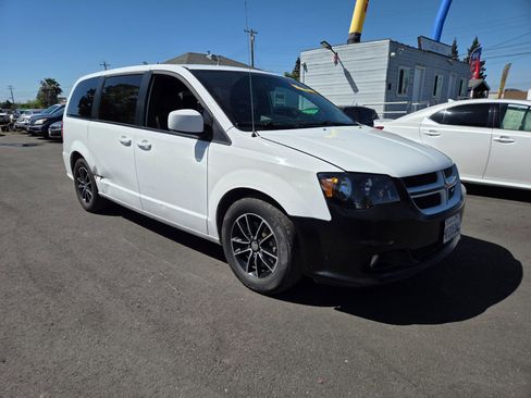Used 2018 Dodge Grand Caravan GT image 5