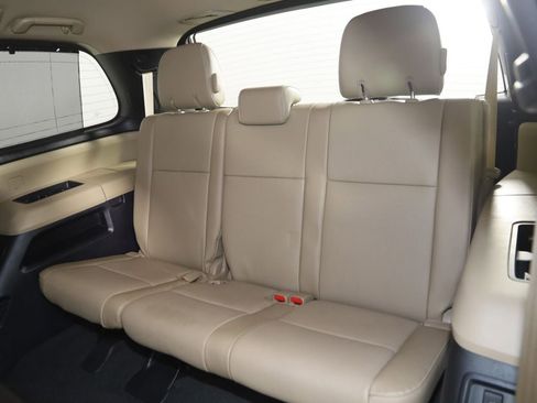 Used 2020 Toyota Sequoia Platinum AWD/4WD image 49
