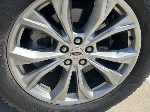 Used 2020 Ford Explorer Limited image 12