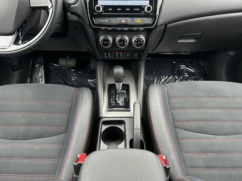 Used 2025 Mitsubishi Outlander Sport SE AWD/4WD image 13