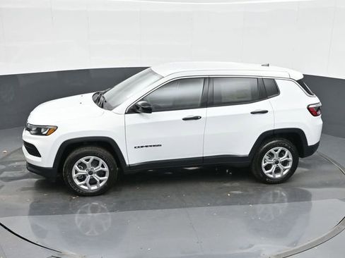 Used 2025 Jeep Compass Sport AWD/4WD image 35