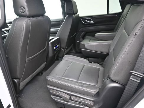 Used 2022 Chevrolet Tahoe LT w/ Luxury Package image 11