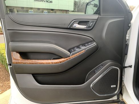 Used 2018 Chevrolet Tahoe Premier image 14