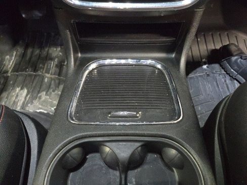 Used 2019 Dodge Grand Caravan GT image 44