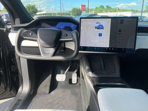 Used 2022 Tesla Model X Plaid AWD/4WD image 13