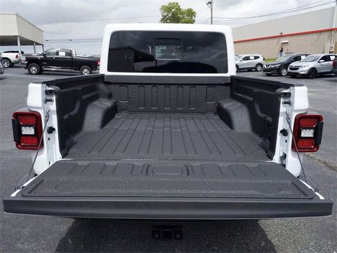 Used 2022 Jeep Gladiator Mojave w/ LED Lighting Group image 12