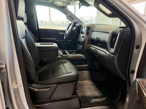 Certified 2022 Chevrolet Silverado 1500 LT Trail Boss w/ LT Trail Boss Premium Package AWD/4WD image 7