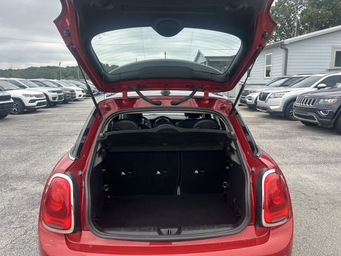 Used 2016 MINI Cooper 4-Door Hardtop FWD image 44
