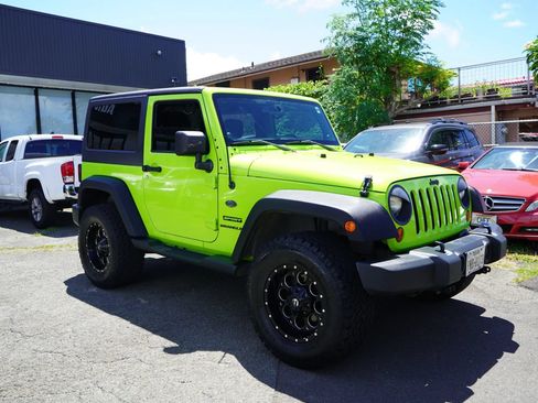 Used 2013 Jeep Wrangler Sport AWD/4WD image 4