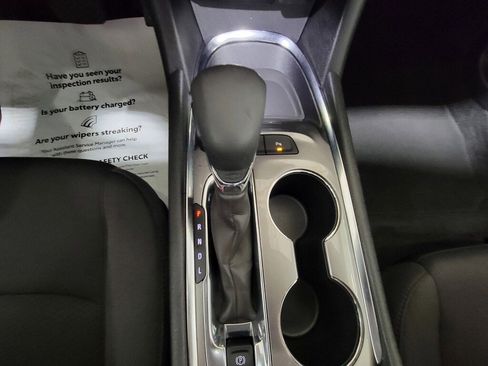 Used 2024 Chevrolet Malibu LT image 17