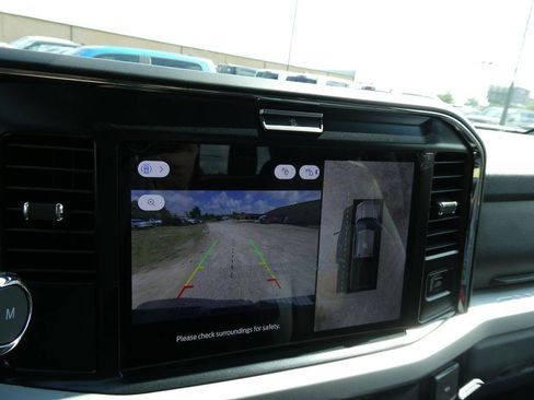 New 2026 Ford F250 XLT w/ XLT Premium Package AWD/4WD image 27