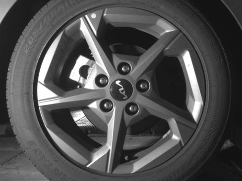 Used 2025 Kia K4 FWD image 15