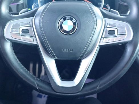Used 2018 BMW 750i RWD image 23