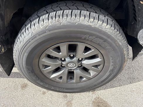 Used 2023 Toyota Tacoma SR5 image 9