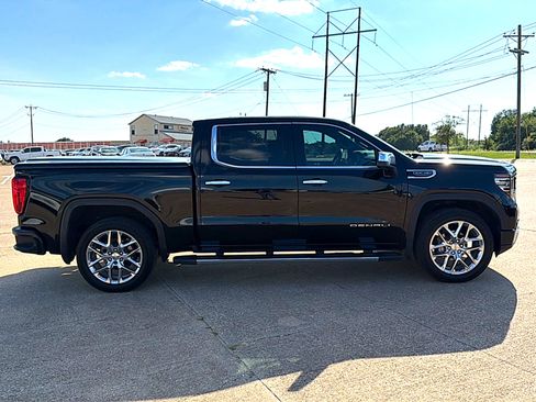 Used 2023 GMC Sierra 1500 Denali AWD/4WD image 4