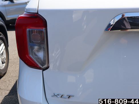Used 2023 Ford Explorer XLT w/ Equipment Group 202A AWD/4WD image 30