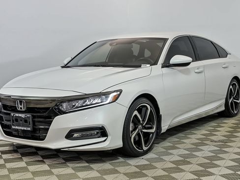 Used 2019 Honda Accord Sport image 5