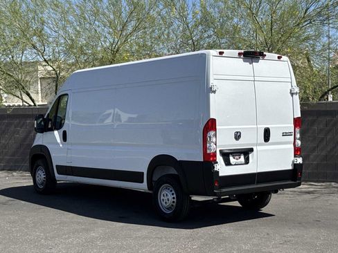 Used 2025 RAM ProMaster 2500 w/ Convenience Group FWD image 6